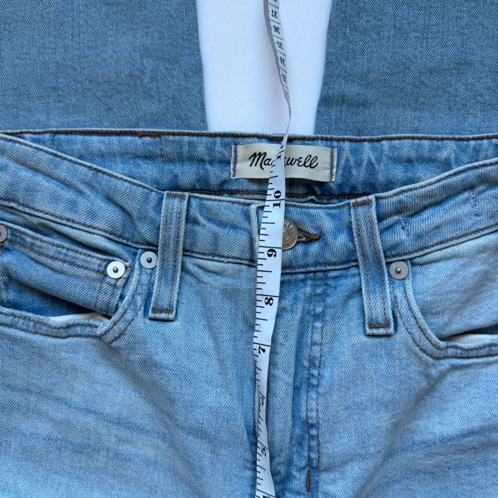 Madewell The Curvy Perfect Vintage Jean in Danby Wash: Ripped Edition Size 25P - Picture 4 of 10